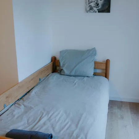 La Roseraie - Comfortable 4 Bedroom For 6