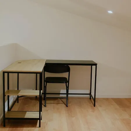 La Roseraie - Comfortable 4 Bedroom For 6 Διαμέρισμα