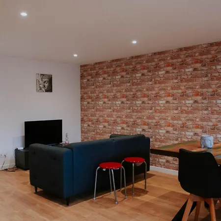 La Roseraie - Comfortable 4 Bedroom For 6 Διαμέρισμα Σολέ